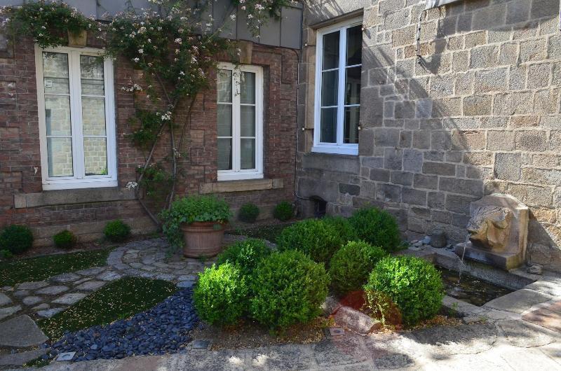 La Demeure Hotel Гингам Екстериор снимка