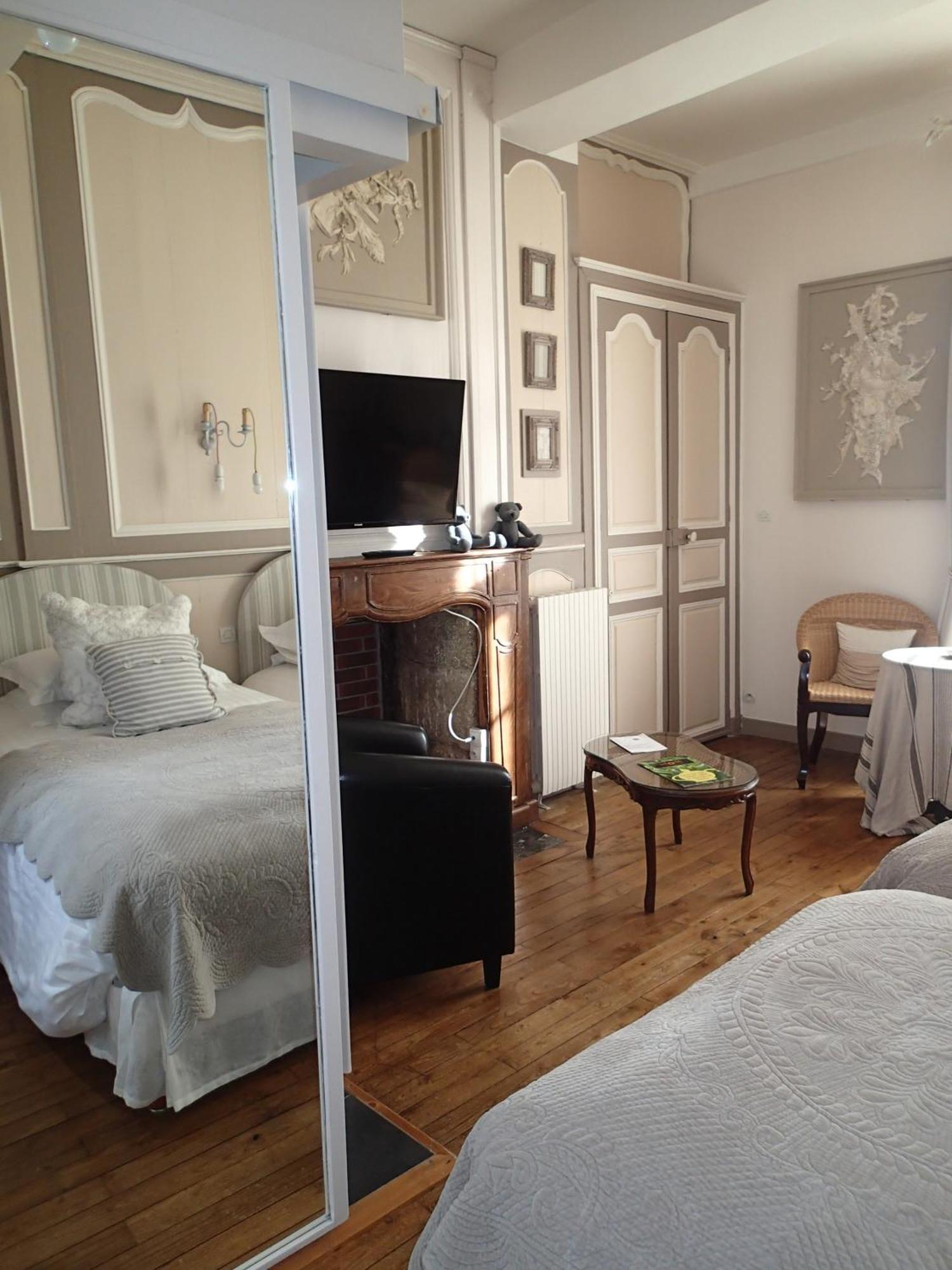 La Demeure Hotel Гингам Екстериор снимка